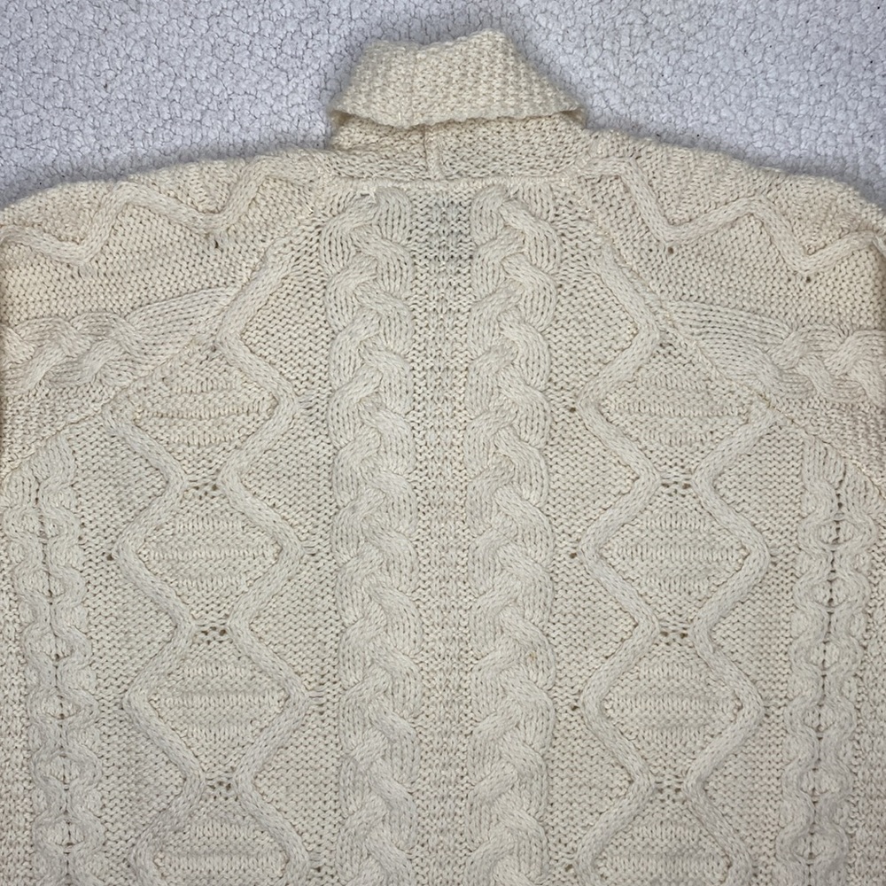 Inis Craft Merino Wool Cable Knit Cardigan: Size Medium - Picture 4 of 11